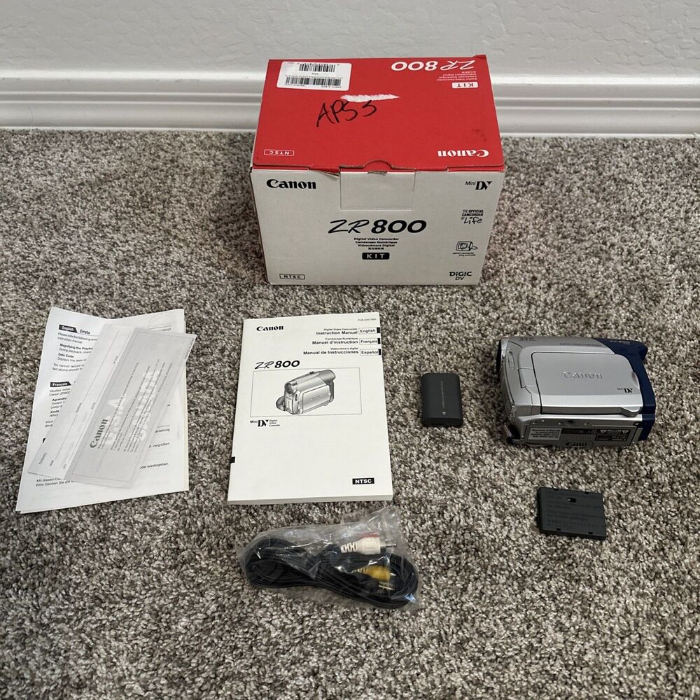Canon ZR800 MiniDV Handheld Camcorder Tested And Working